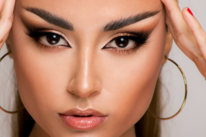 Foxy Eyes: Solusi Instan Mata Terangkat dan Awet Muda